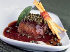 Bucatareasa, femeie ajutor de bucatar